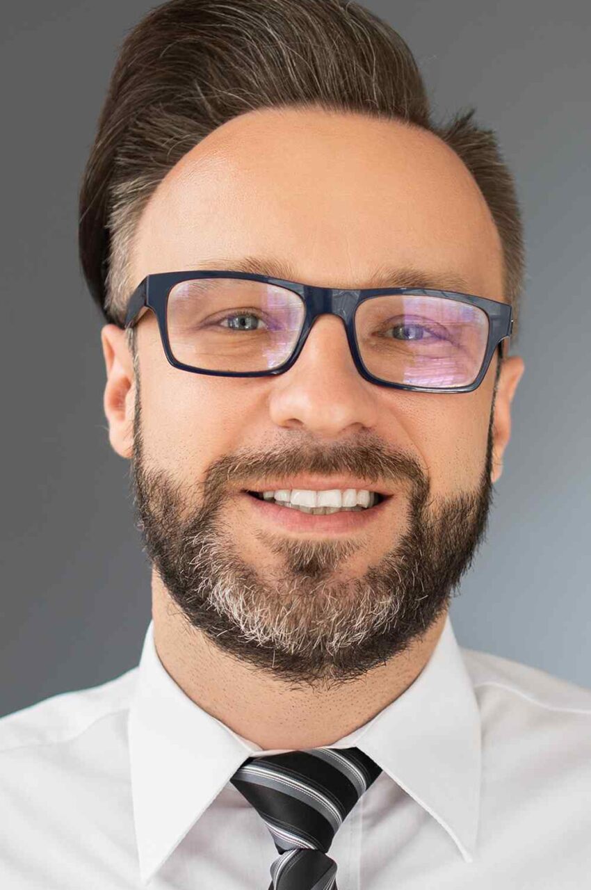 https://www.network-for-business.com/wp-content/uploads/2019/02/team_02-850x1280.jpg
